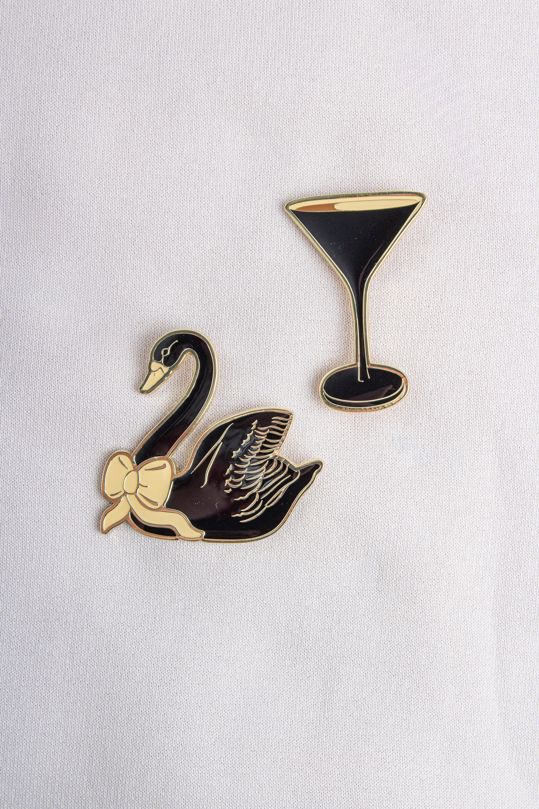Black Swan Pin Set – The Cake Bake Shop®