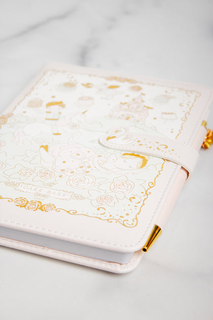 Cakeland Notebook And Pen – The Cake Bake Shop®