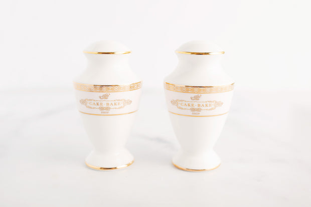 Salt & Pepper Shaker Set