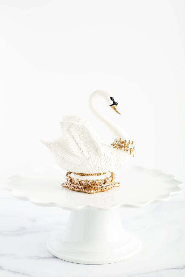 Elegant Swan Cake Topper