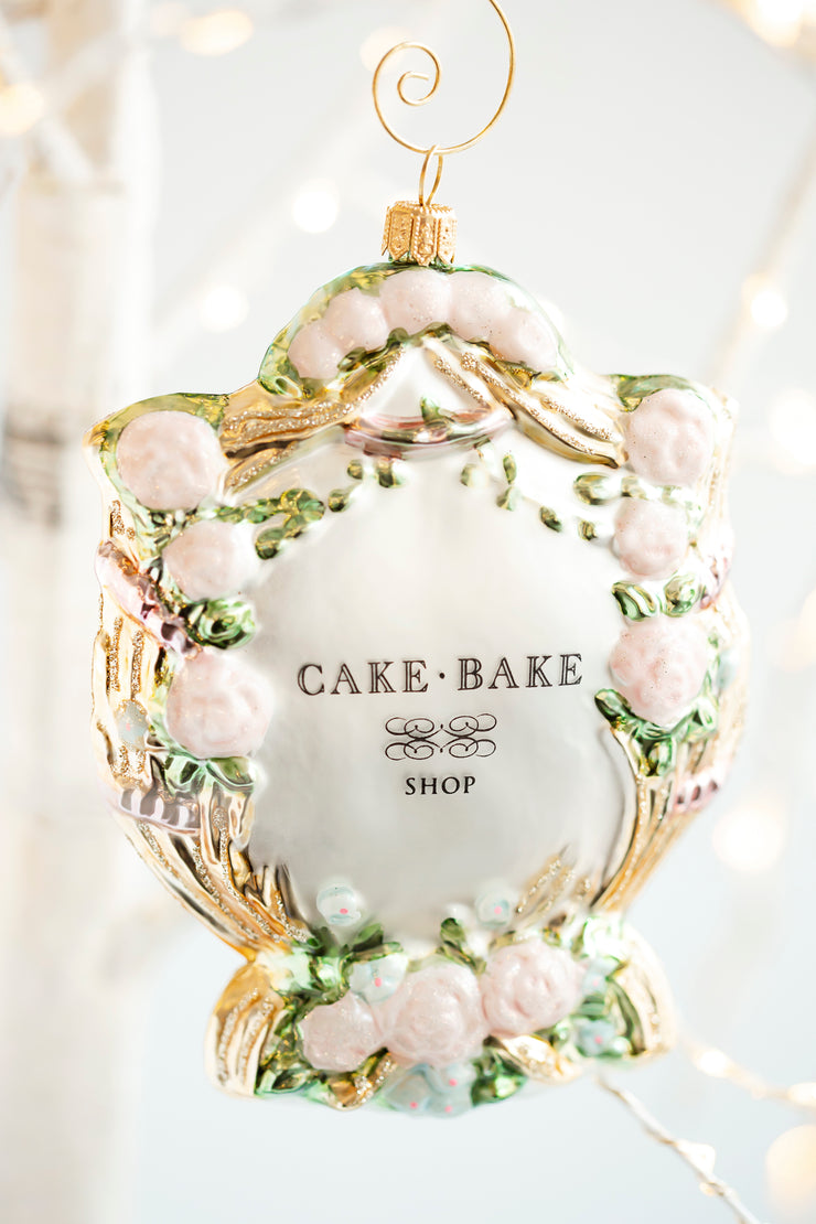 Cake Bake Shop Swan in Wreath Ornament