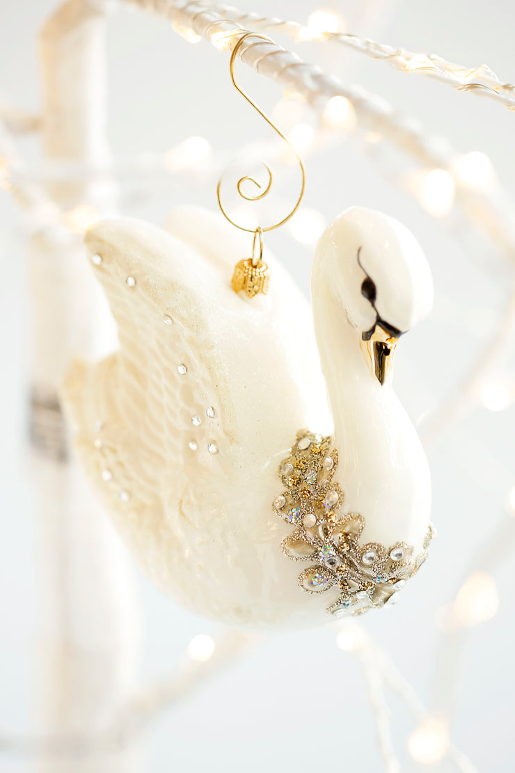 Cake Bake Shop's Swan Ornament