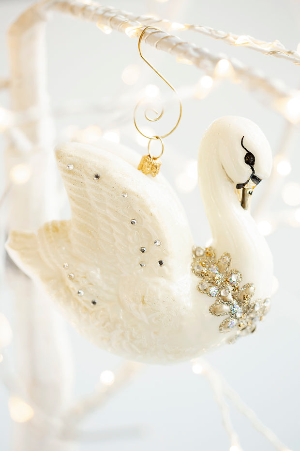 Cake Bake Shop's Swan Ornament